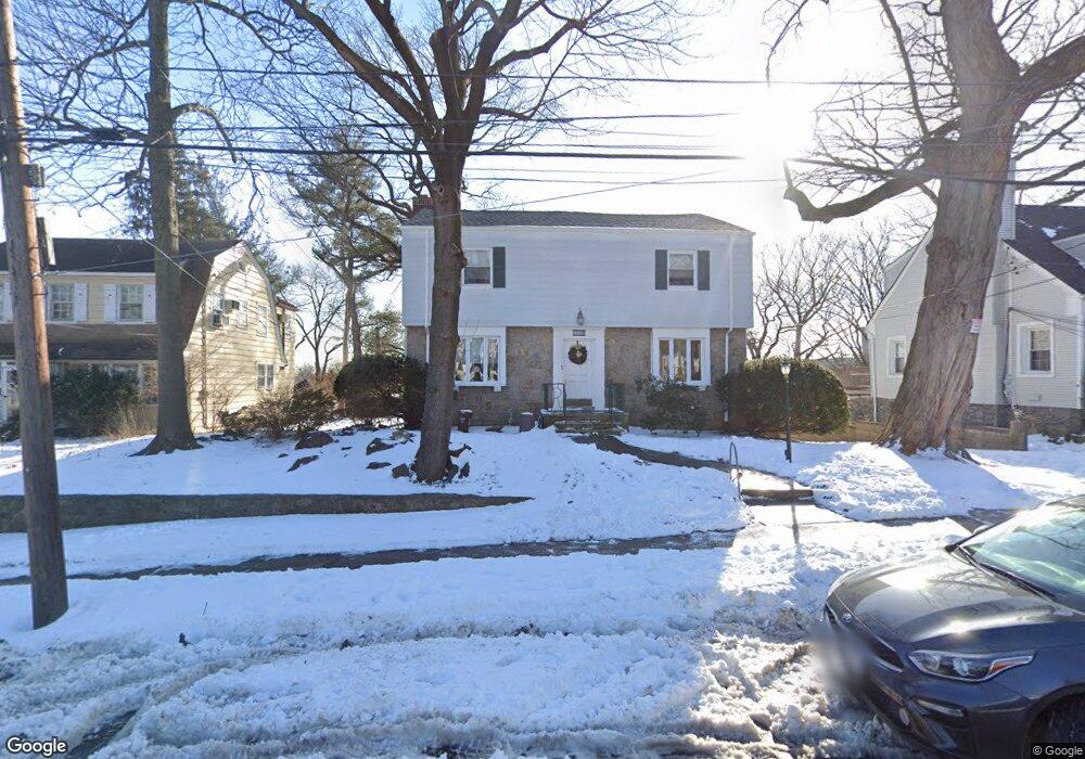 318 W 263rd St, Bronx, NY 10471 - photo 1