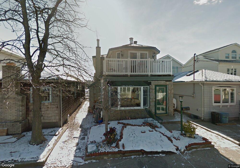 32 W 15th Rd, Broad Channel, NY 11693 - photo 1