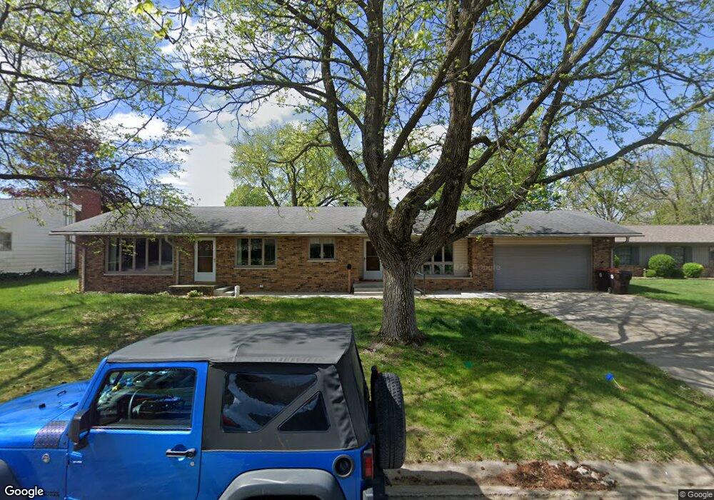 165 Churchill Ln, Lincoln, IL 62656 - photo 1