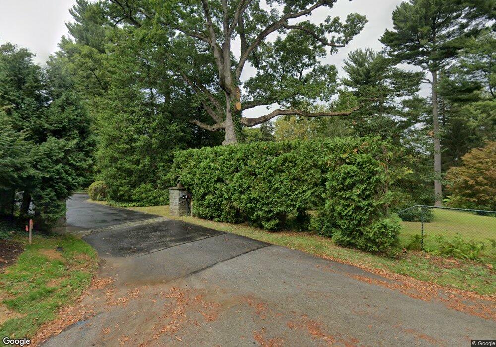 904 Weldon Ln, Bryn Mawr, PA 19010 - photo 1