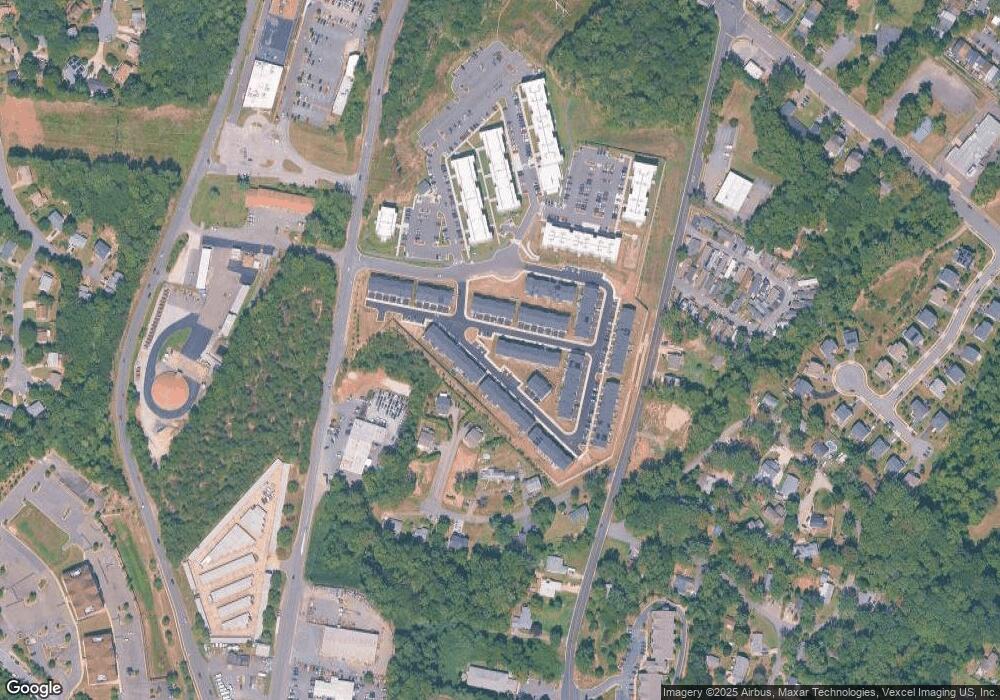 3981 Shire Meadow Ln, Triangle, VA 22172 - photo 1