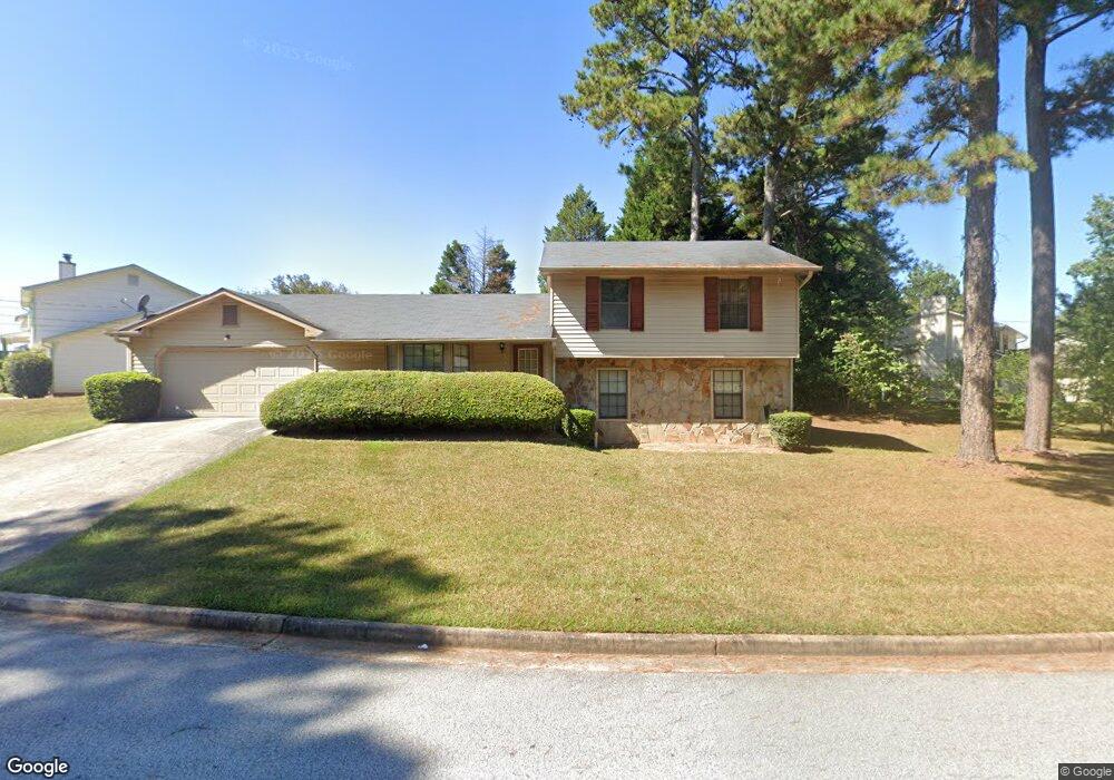 2041 Lown Farm Ln unit 3, Lithonia, GA 30058 - photo 1