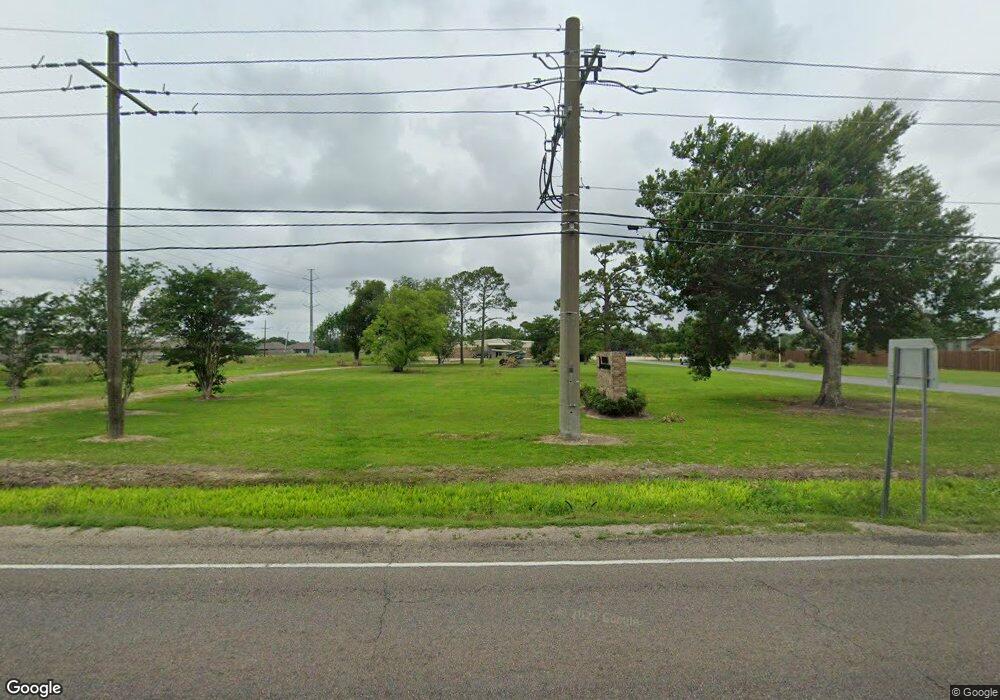 5676 Lake St, Lake Charles, LA 70605 - photo 1