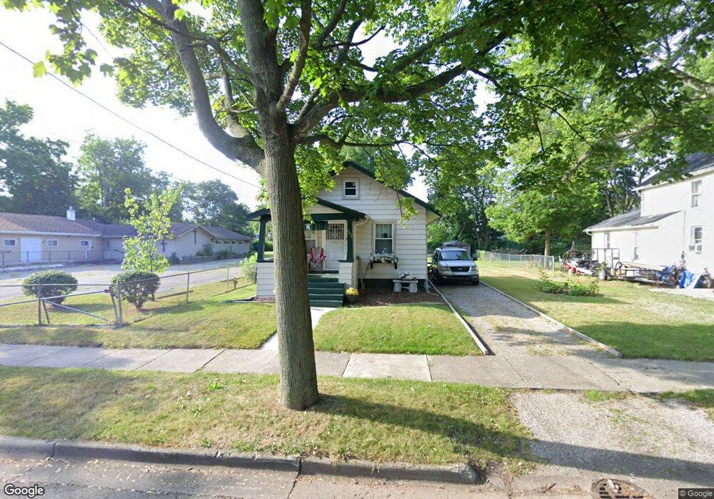 1207 W Maple St, Lansing, MI 48915 - photo 1