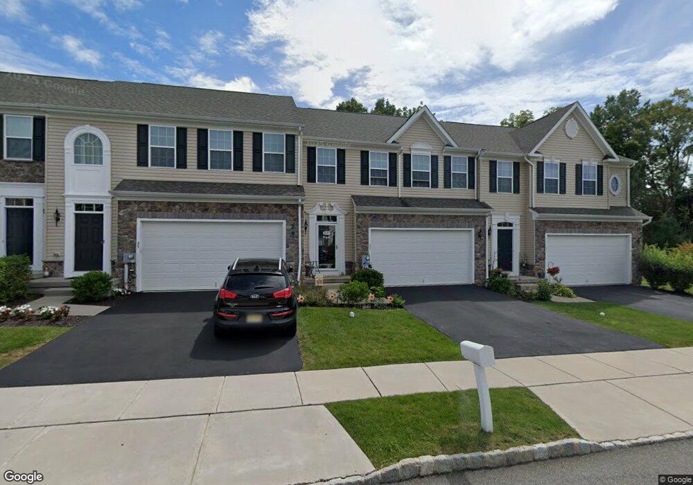 33 Washington Square Cir, Washington, NJ 07882 - photo 1