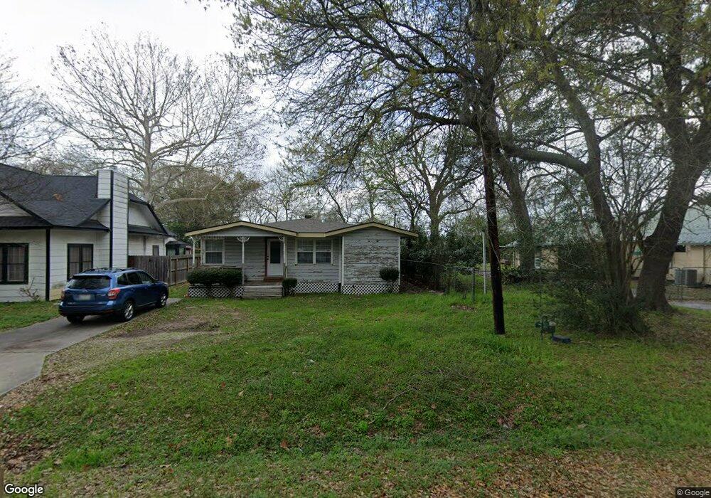 100 Oxford St, Tomball, TX 77375 - photo 1