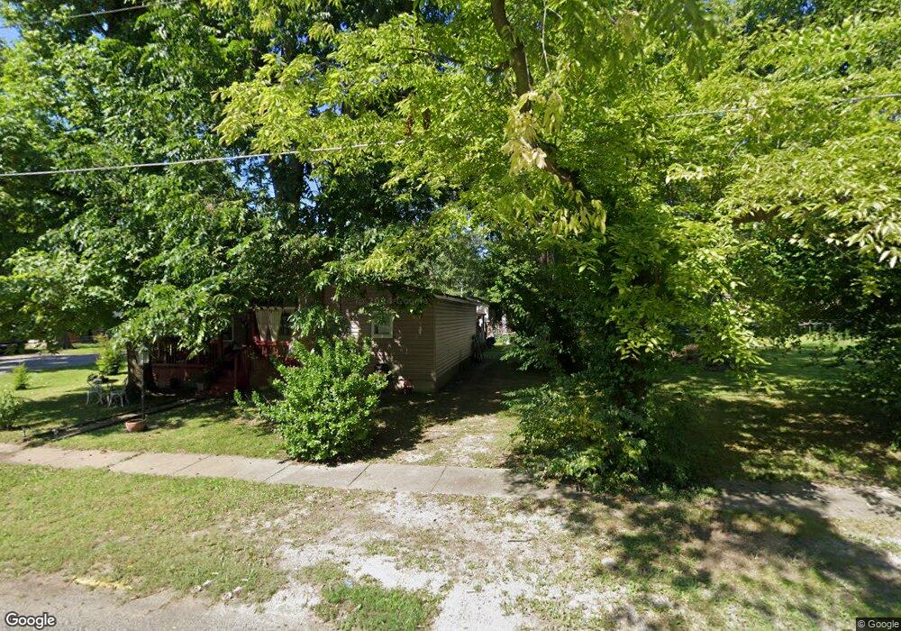 1229 Delmar St, Harrisburg, IL 62946 - photo 1