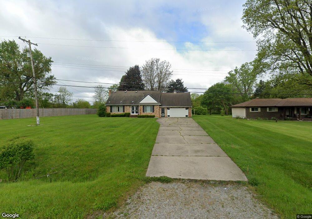 5249 N Jennings Rd, Flint, MI 48504 - photo 1