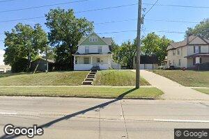 211 SW 21st St, Topeka, KS 66612
