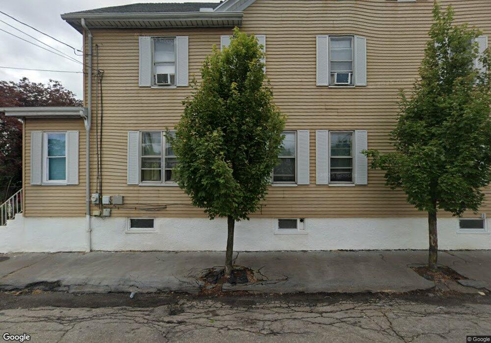 682 N Laurel St, Hazleton, PA 18201 - photo 1