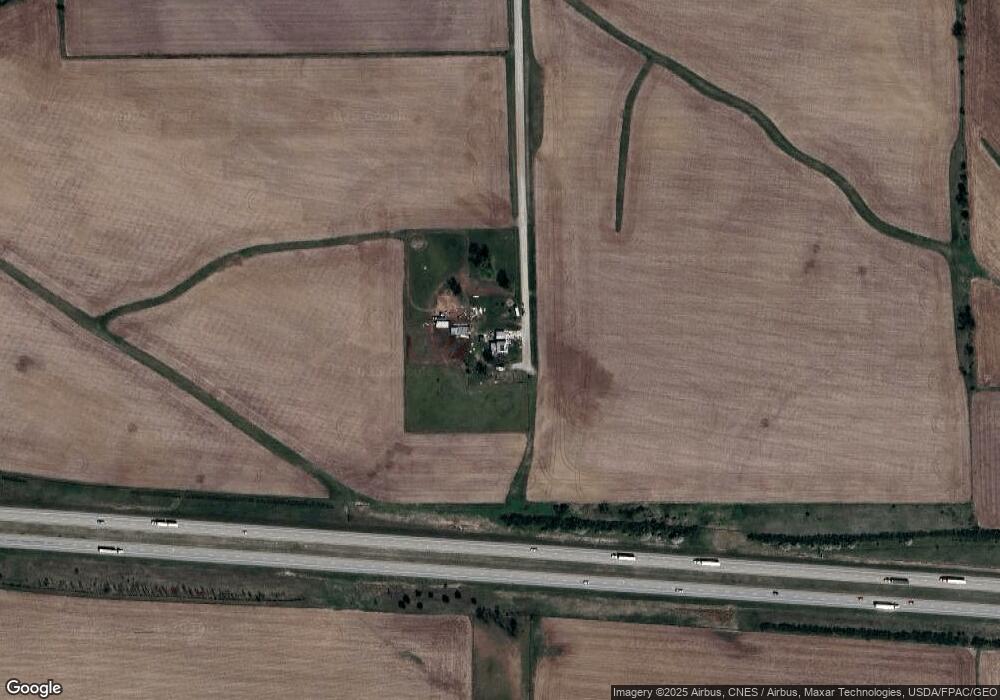 2063 E 76th St S, Newton, IA 50208 - photo 1