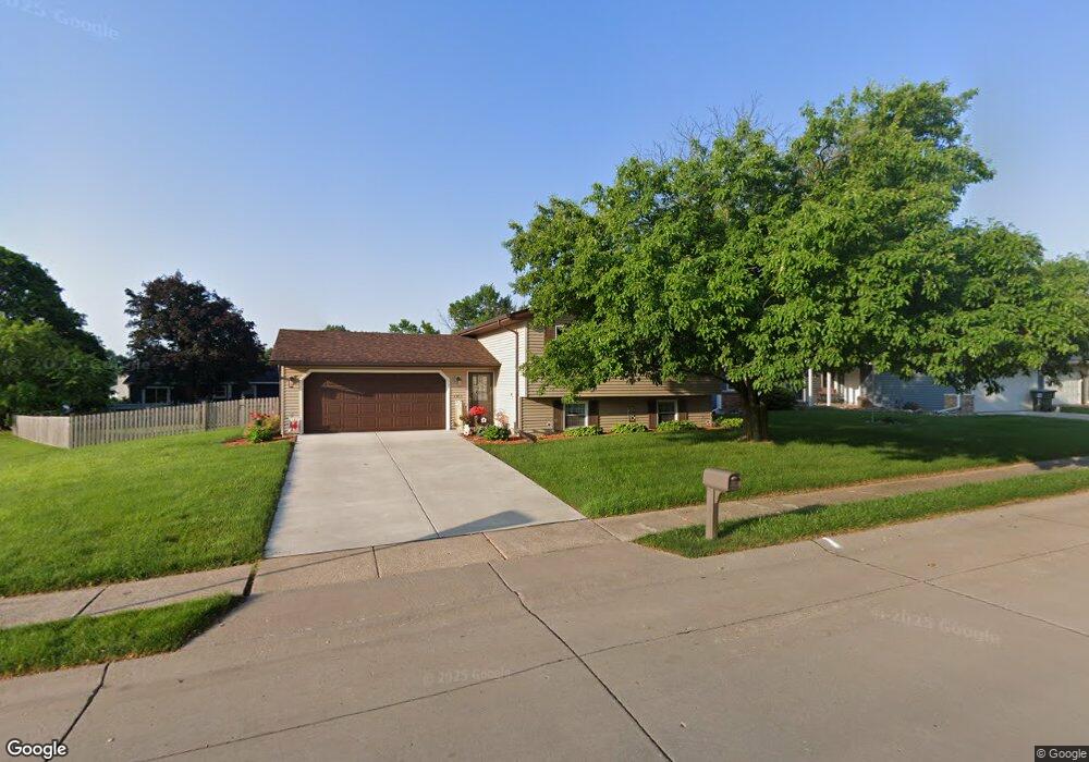 1503 W 48th St, Davenport, IA 52806 - photo 1