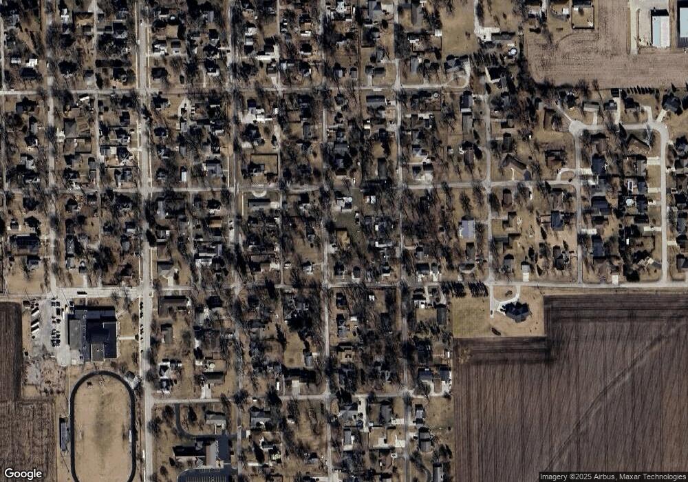 611 Sheridan St, Chenoa, IL 61726 - photo 1