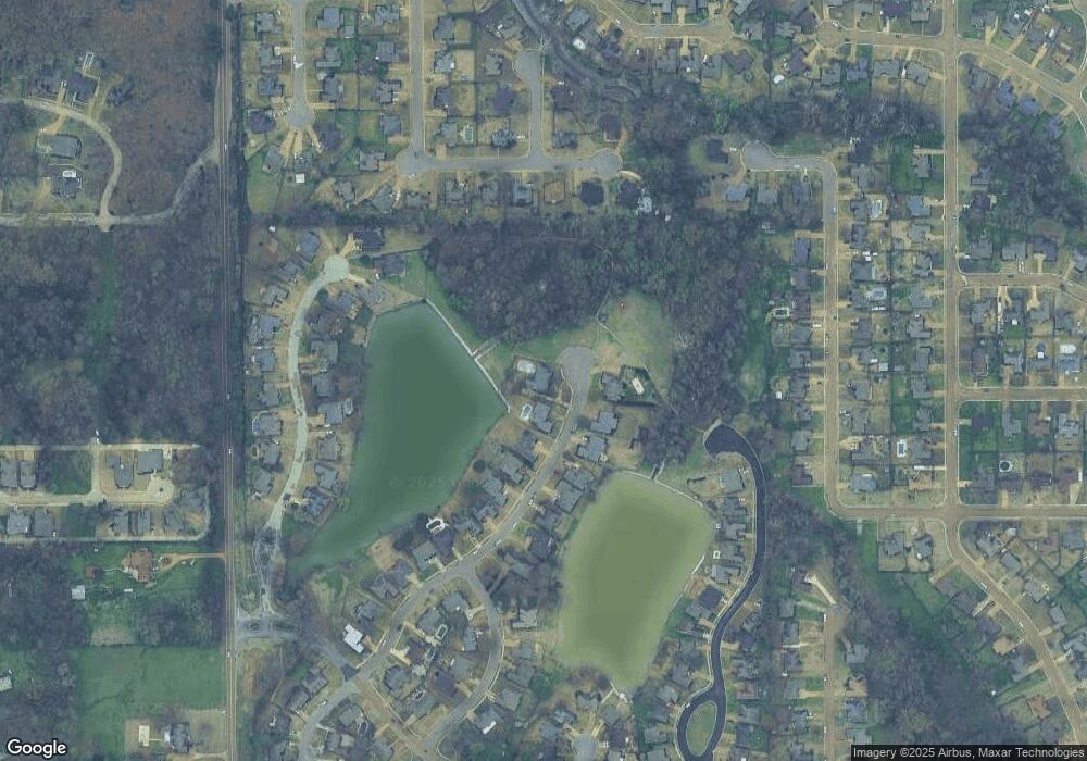 1091 Lake View Dr, Hernando, MS 38632 - photo 1