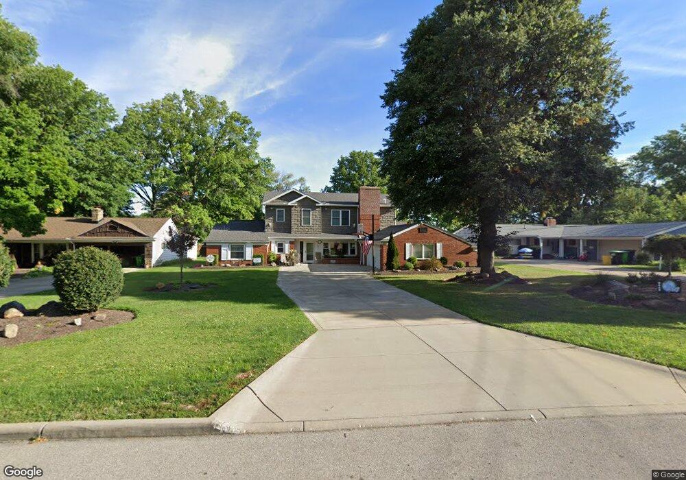 28771 Clark Dr, Wickliffe, OH 44092 - photo 1