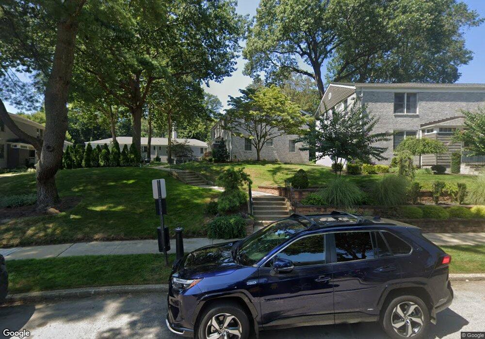 81 Glen Keith Rd unit 81, Glen Cove, NY 11542 - photo 1