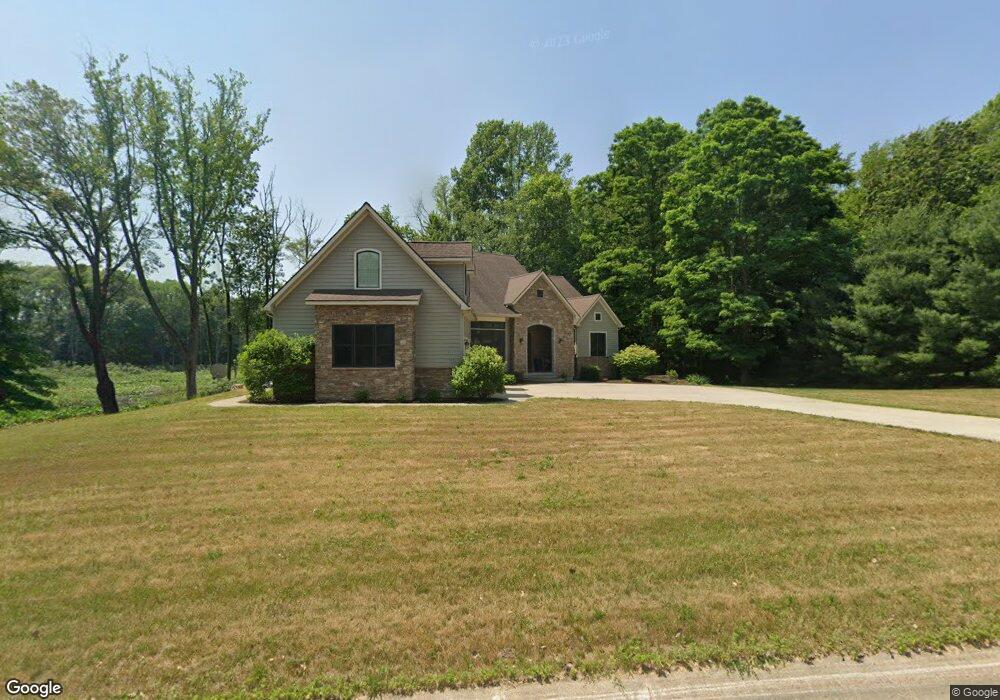 8106 E Walnut Ridge, New Carlisle, IN 46552 - photo 1