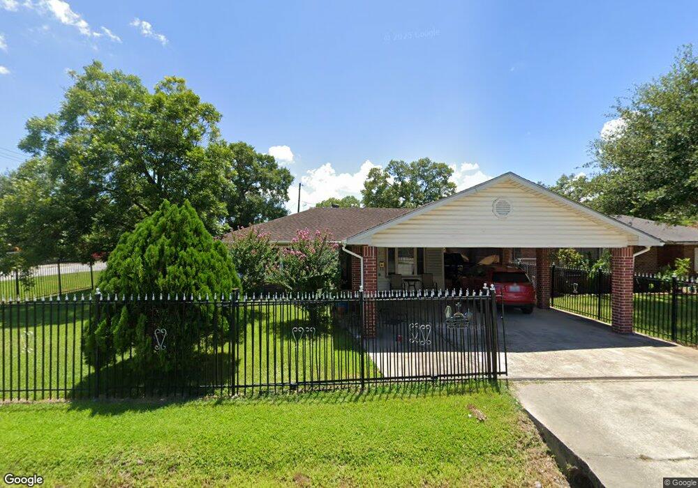 13534 Vicksburg St, Houston, TX 77015 - photo 1