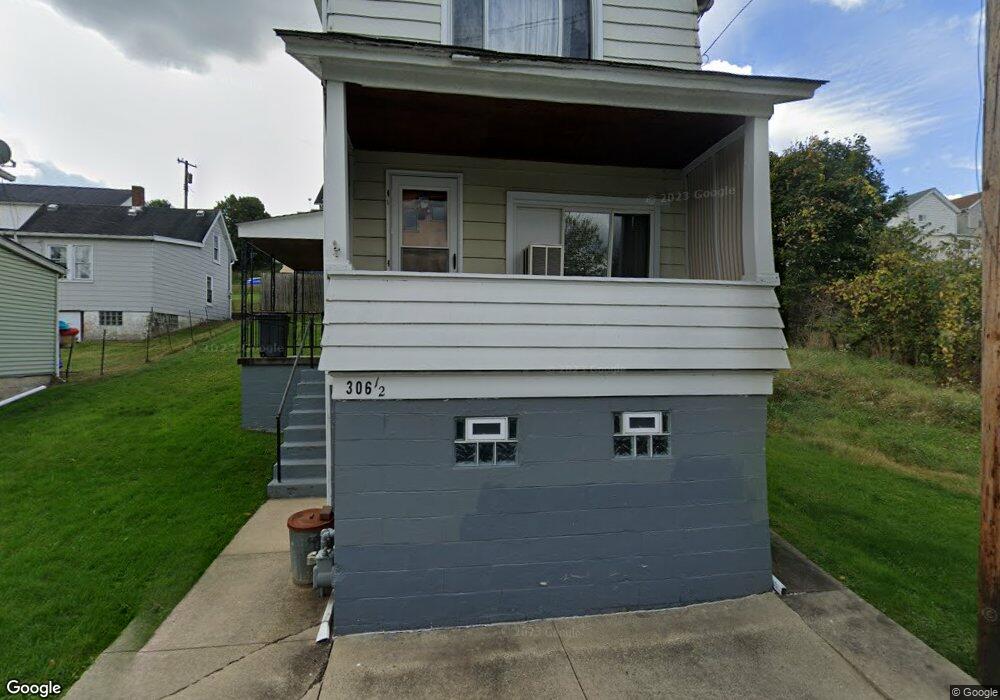 306 1/2 Lowell St, Vandergrift, PA 15690 - photo 1