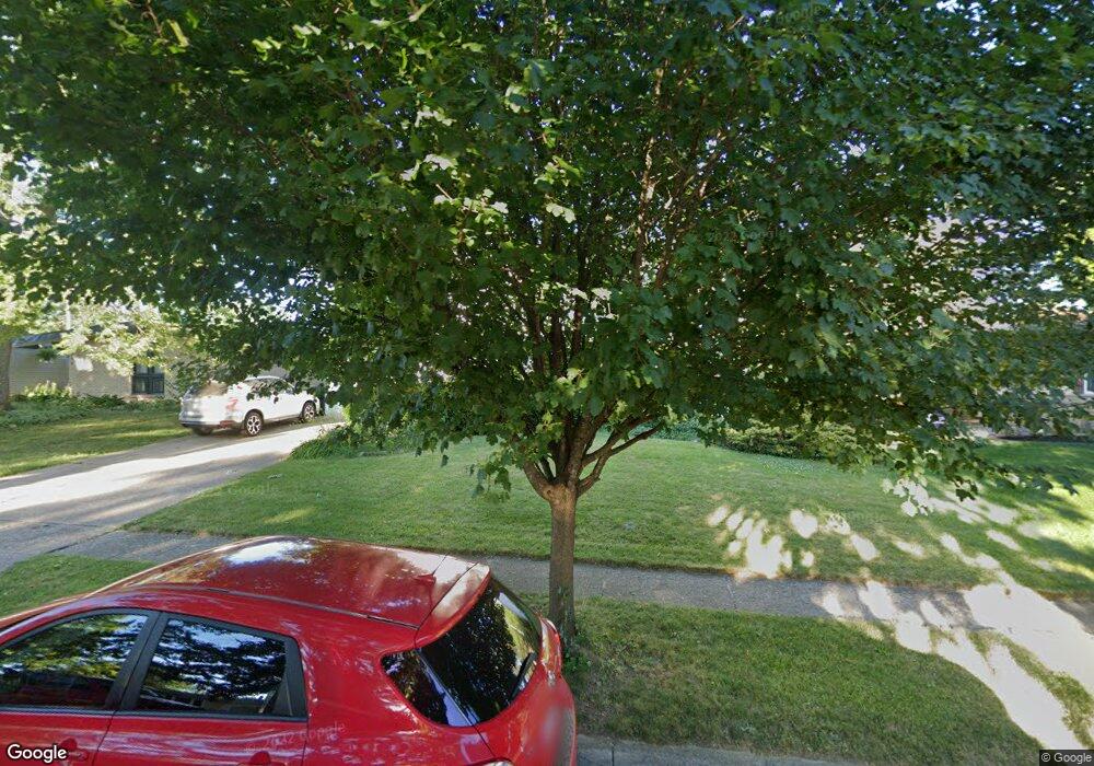 5290 Hedgewood Rd, Columbus, OH 43229 - photo 1