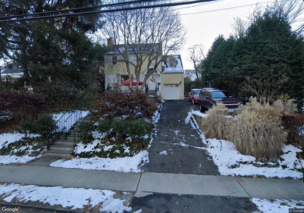 396 Midland Ave, Yonkers, NY 10704 - photo 1