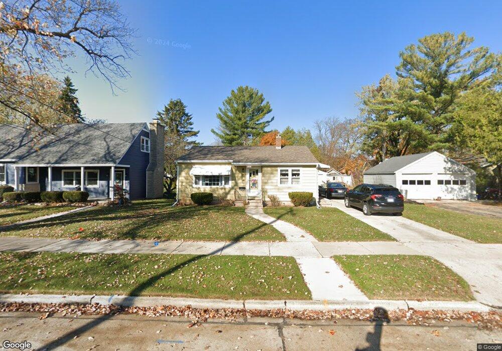 1910 32nd St, Two Rivers, WI 54241 - photo 1