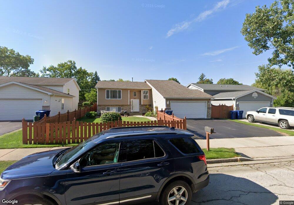 2725 Northfield Ave, Waukegan, IL 60085 - photo 1