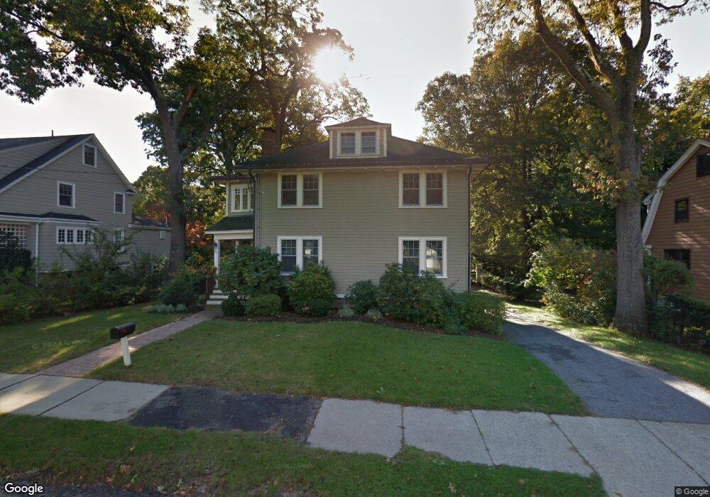 110 Carver Rd, Newton Highlands, MA 02461 - photo 1