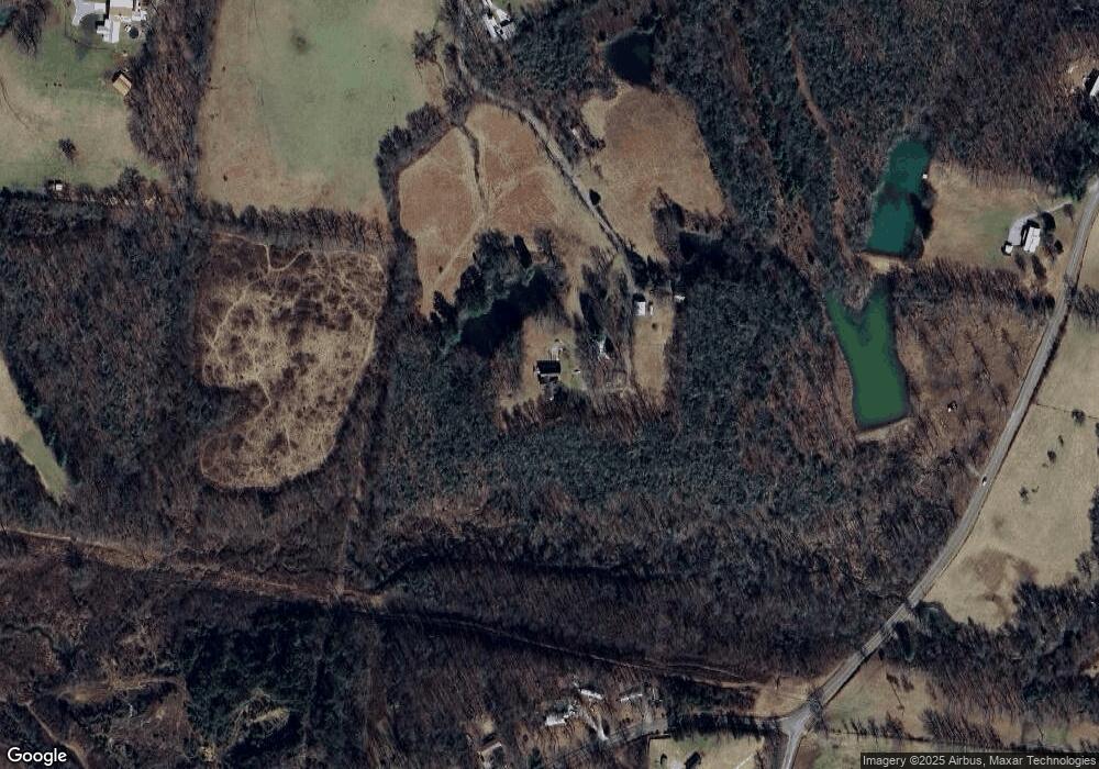 438 Kidwell Ln, Crossville, TN 38571 - photo 1