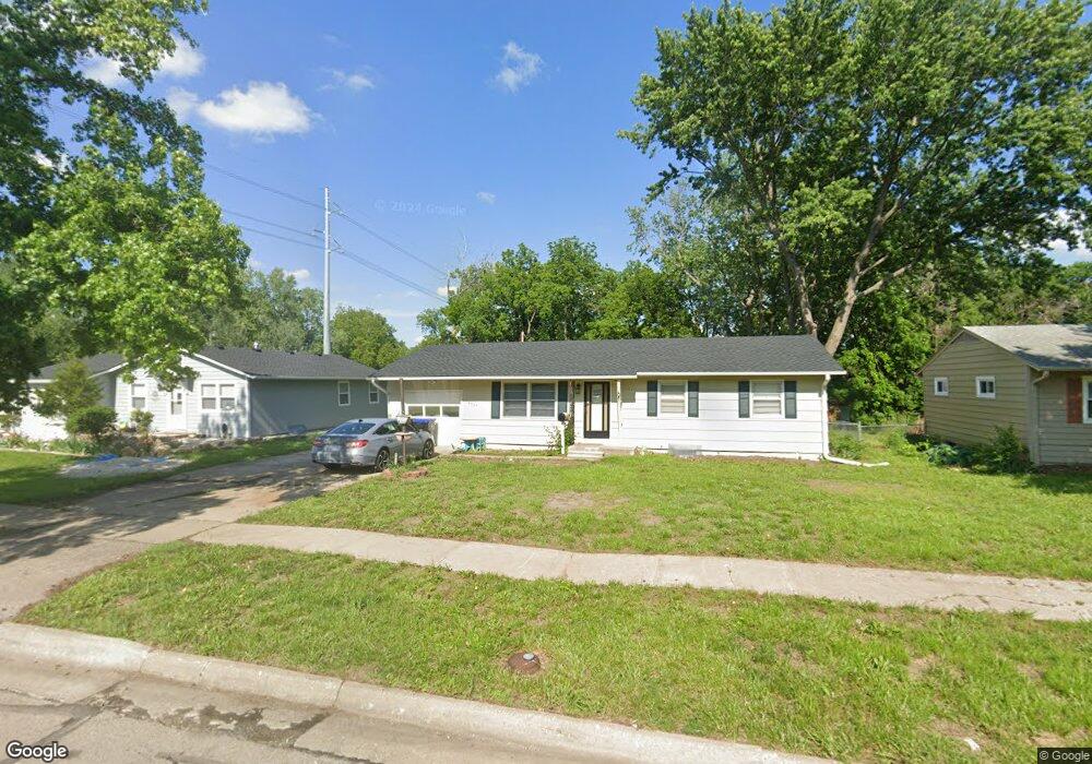 4034 SE Mercier St, Topeka, KS 66609 - photo 1