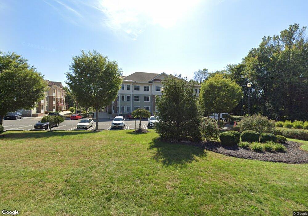 118 N Branch River Rd unit 118, Branchburg, NJ 08876 - photo 1