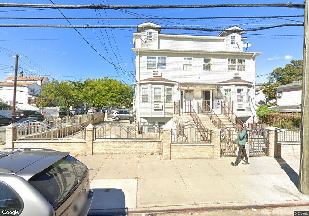 16503 108th Ave, Jamaica, NY 11433 - photo 1