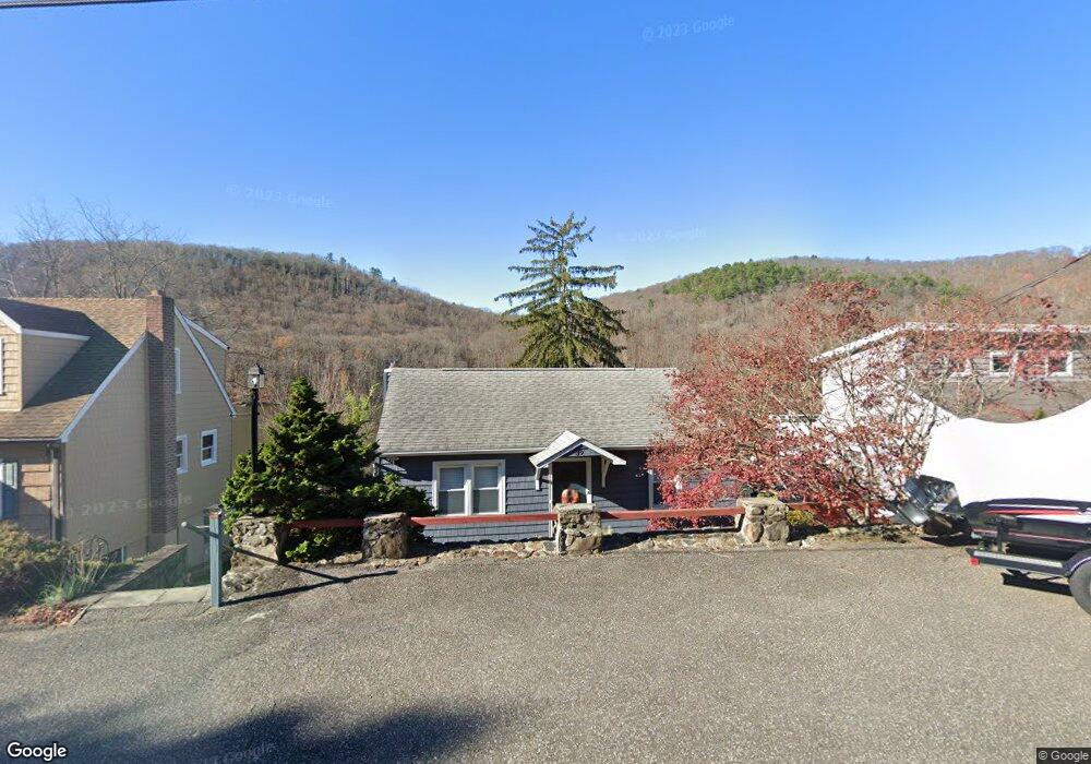 39 Lavelle Ave, New Fairfield, CT 06812 - photo 1