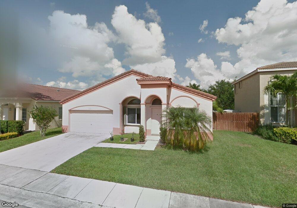 1560 SW 106th Terrace, Davie, FL 33324 - photo 1