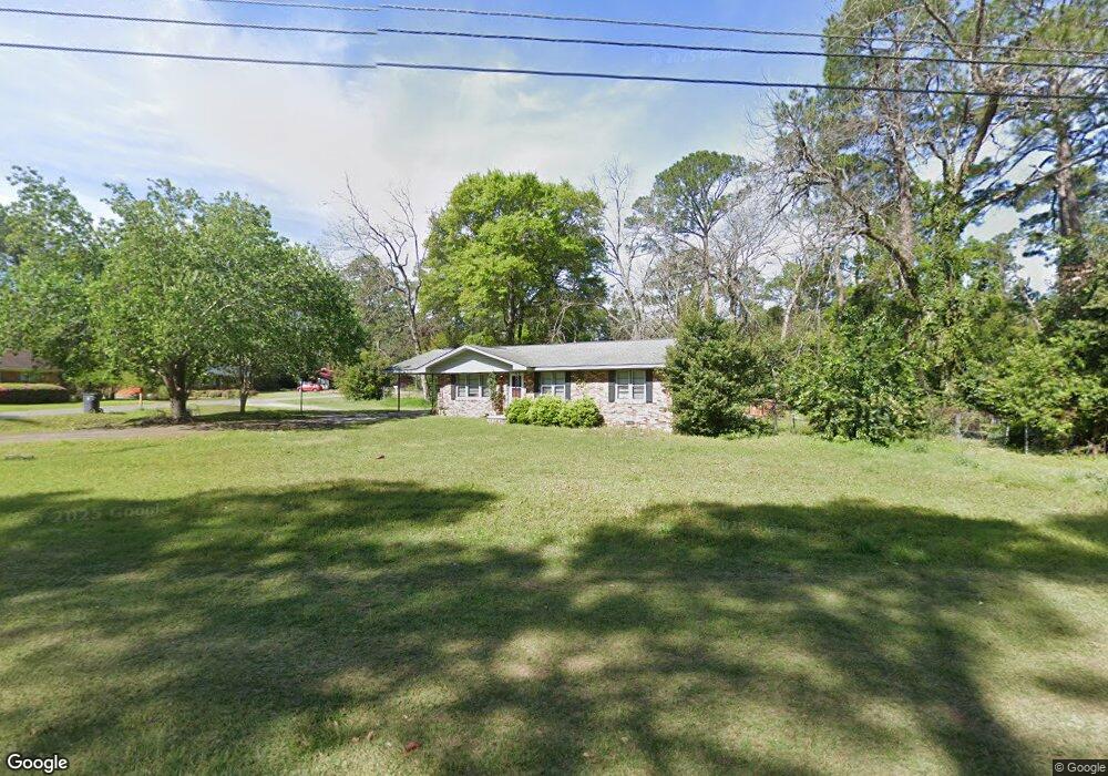 157 Walker Ave, Fitzgerald, GA 31750 - photo 1