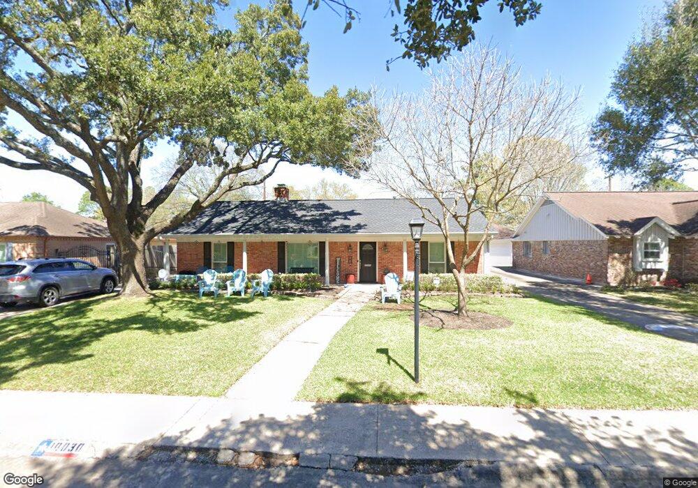 10030 Overbrook Ln, Houston, TX 77042 - photo 1