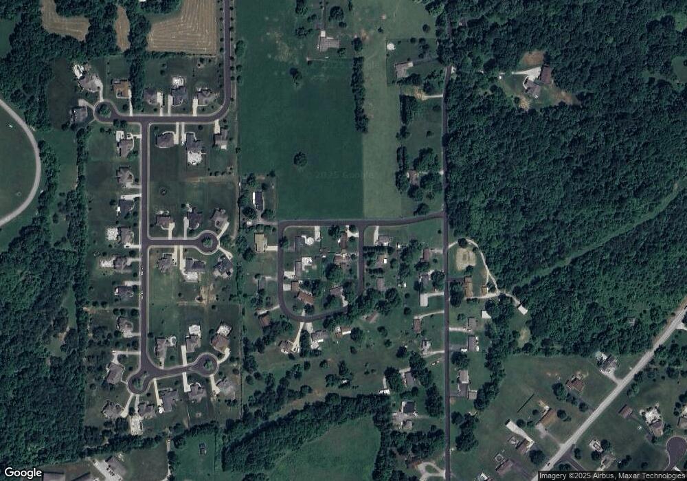 200 Sheri Dr, Georgetown, IN 47122 - photo 1