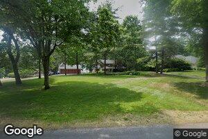 4546 E Gull Lake Dr, Hickory Corners, MI 49060