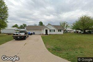 925 SW Burt St, Minco, OK 73059