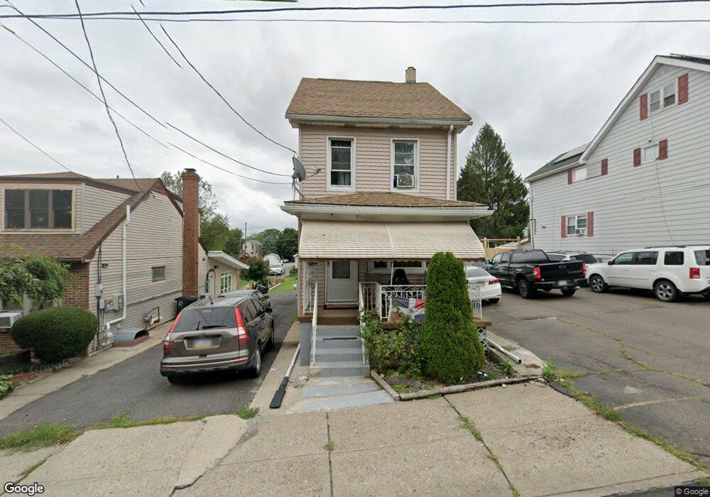 825 Carson St, Hazleton, PA 18201 - photo 1