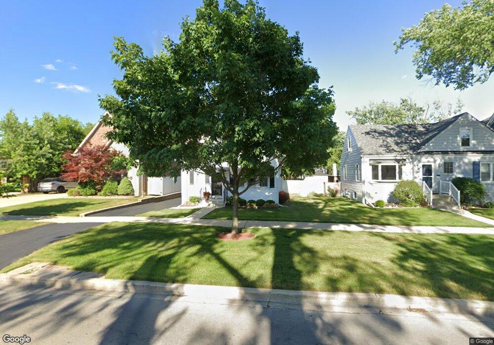 261 N Myrtle Ave, Elmhurst, IL 60126 - photo 1