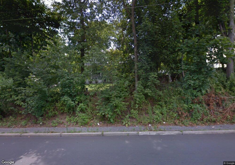 680 Newfield Ave, Stamford, CT 06905 - photo 1