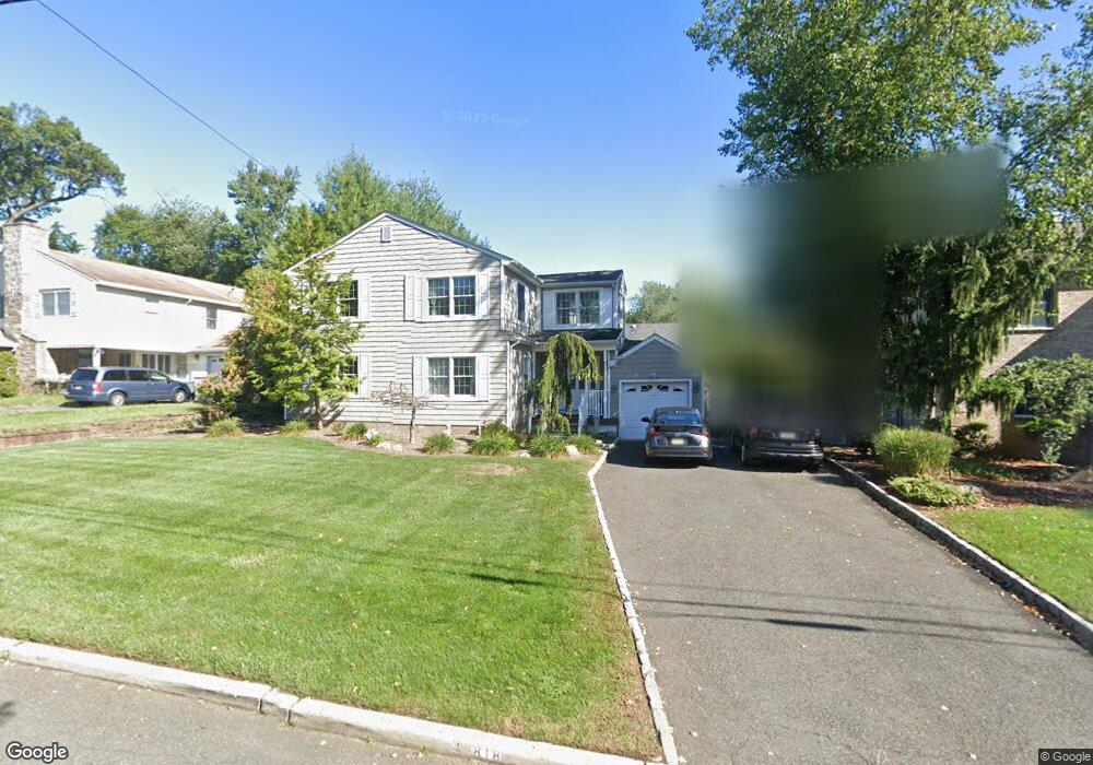 818 Midland Rd, Oradell, NJ 07649 - photo 1