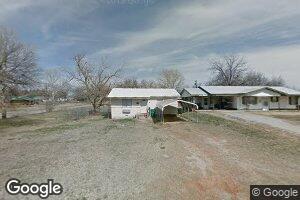 706 E B Ave, Waurika, OK 73573