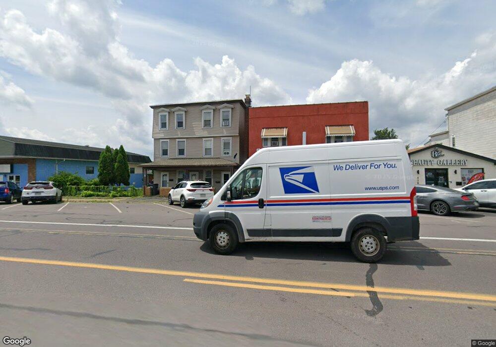 422 S Poplar St, Hazleton, PA 18201 - photo 1