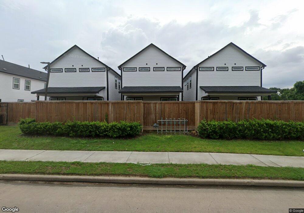 6478 T C Jester Blvd, Houston, TX 77091 - photo 1