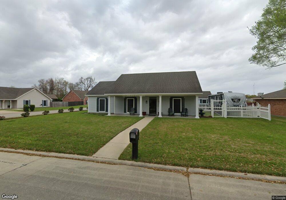 901 Dartez Dr, New Iberia, LA 70563 - photo 1