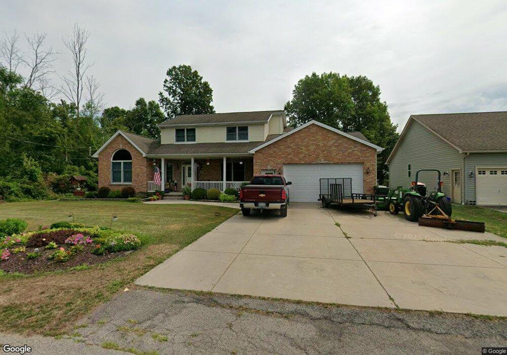 405 Drake Dr, North Tonawanda, NY 14120 - photo 1