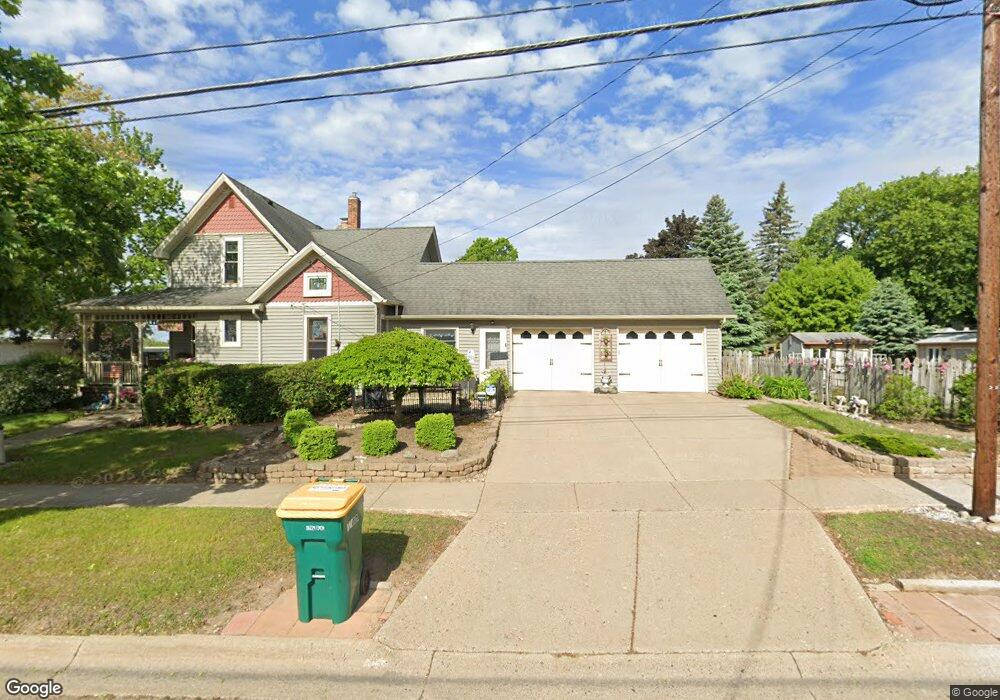 319 N Mckinley Rd, Flushing, MI 48433 - photo 1