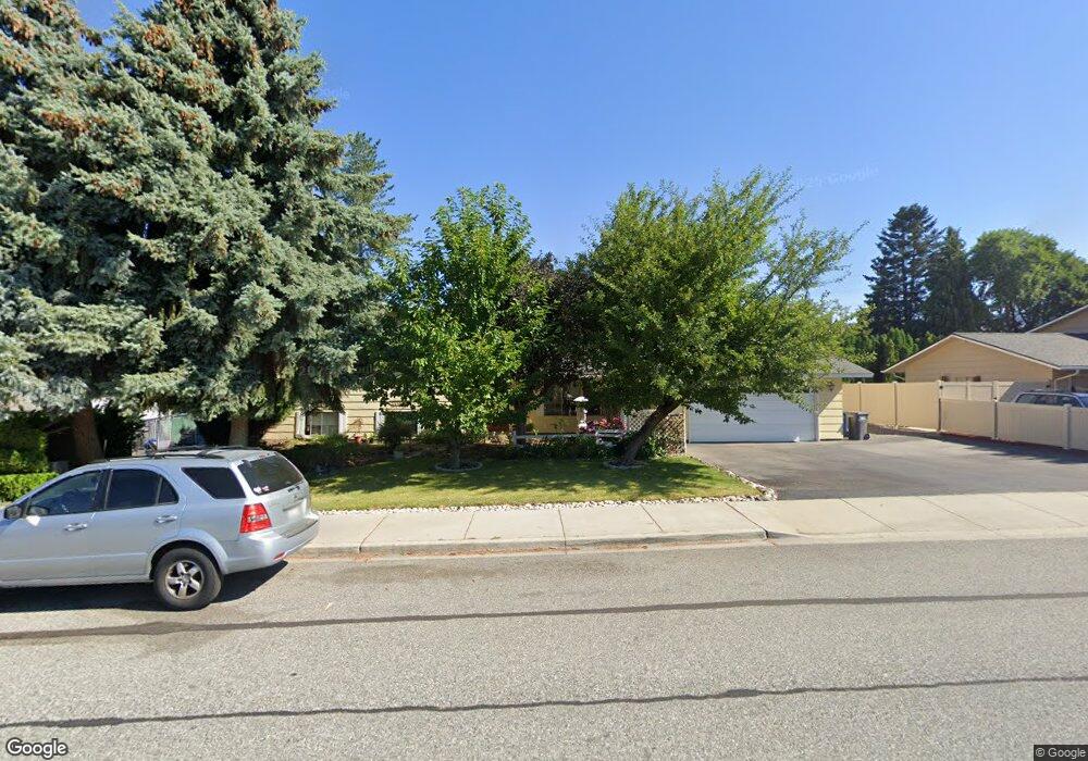 1301 3rd St SE, East Wenatchee, WA 98802 - photo 1